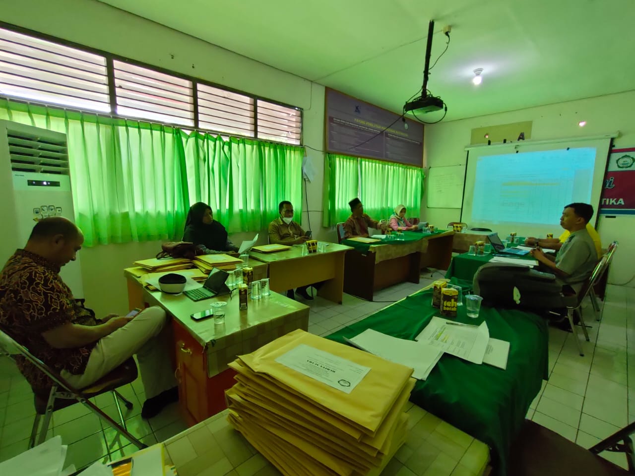 Prodi Pendidikan Matematika Gelar Rapat Evaluasi Pembelajaran Semester Gasal Tahun 2021/2022